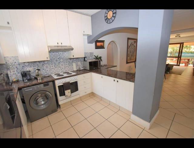 2 BEDROOM APARTMENT FOR SALE IN PAULSHOF
